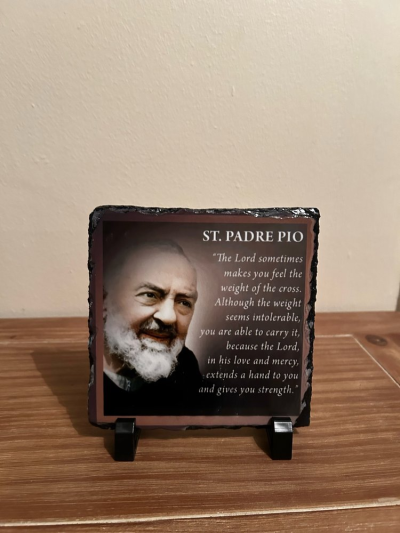 Padre Pio - Prayer - A picture slate with images comes with two plastic stands for display

Slate size 15 x 15