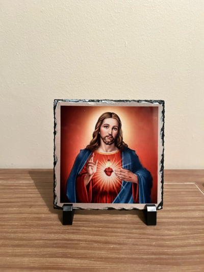 Sacred Heart - A picture slate with images comes with two plastic stands for display

Slate size 15 x 15
